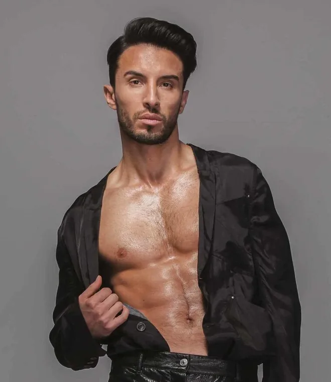 Alek Sandar auf OnlyFans