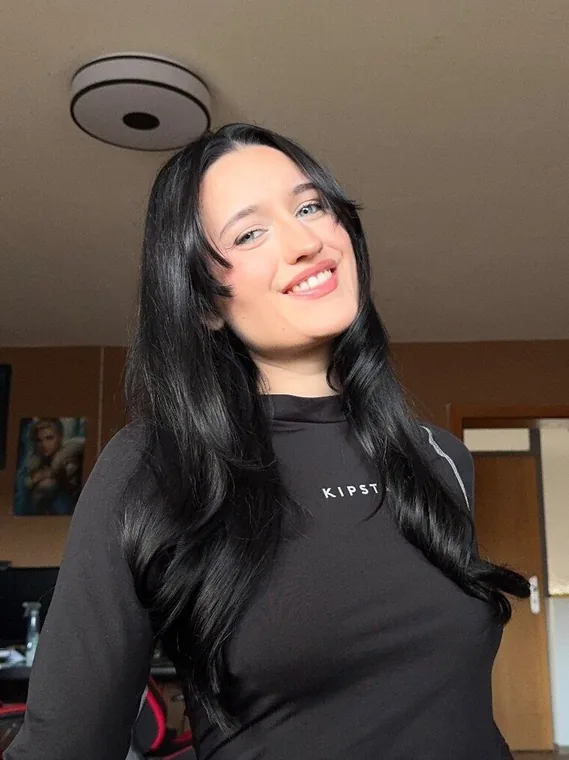 Fiona Fleur auf OnlyFans