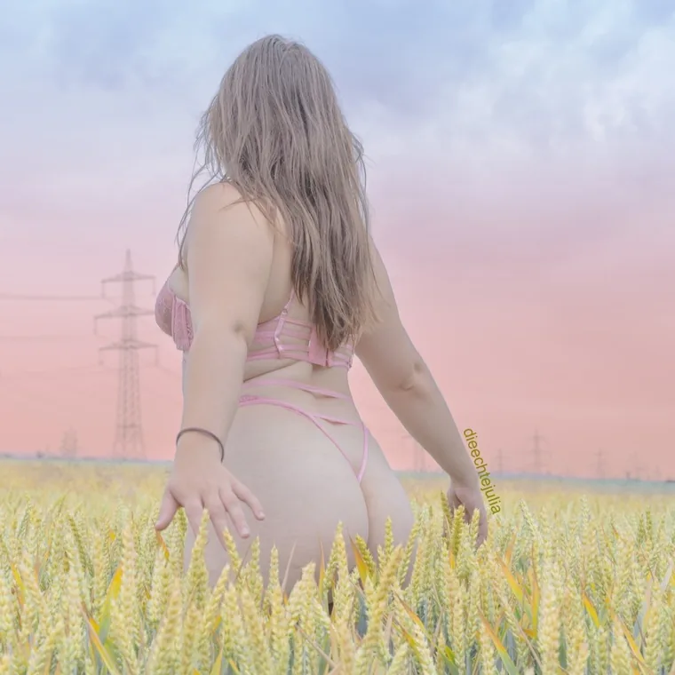 Julia auf OnlyFans