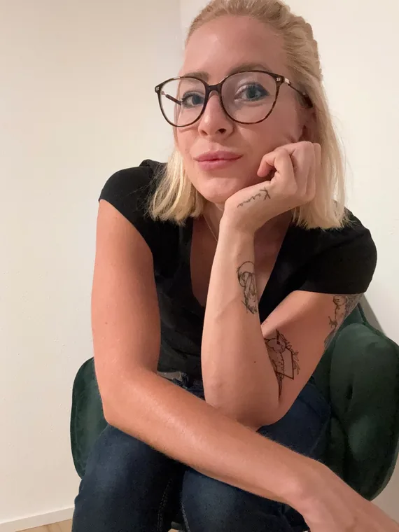 Nicole auf OnlyFans