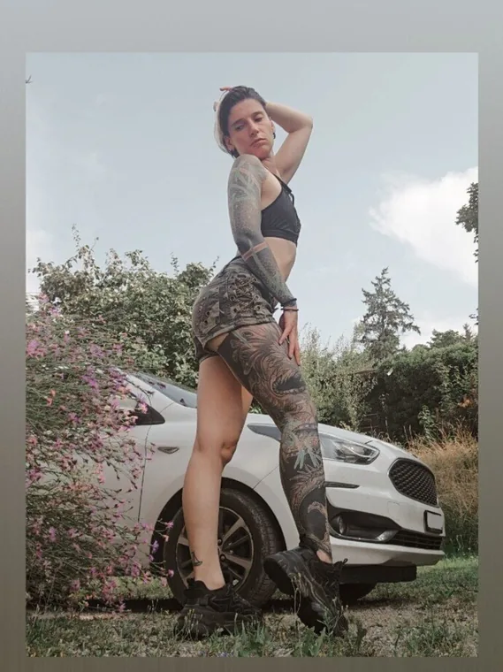 Minaa GinTy auf OnlyFans