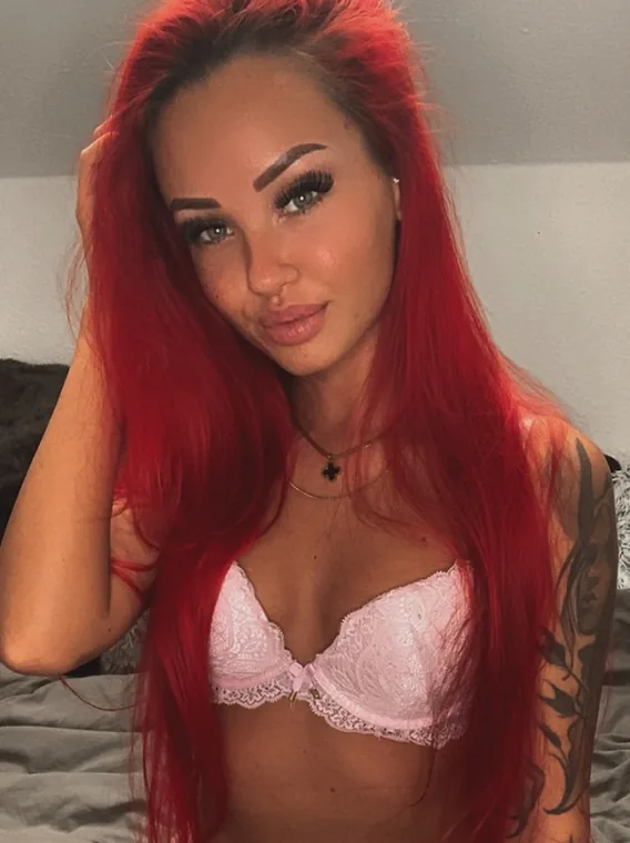 Hannah Feuer auf OnlyFans