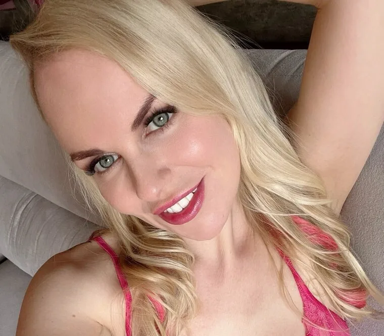 Kiki Vega auf OnlyFans