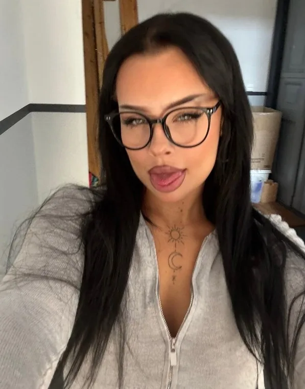 Lara Büttner auf OnlyFans