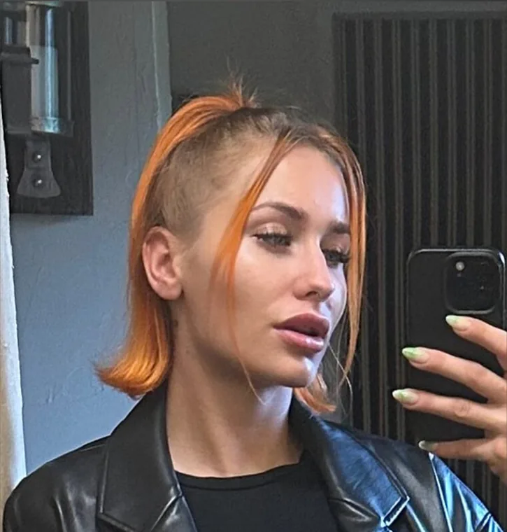 Lorii auf OnlyFans