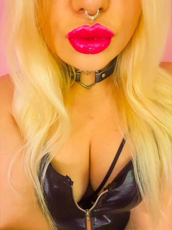 Mariellasun auf OnlyFans