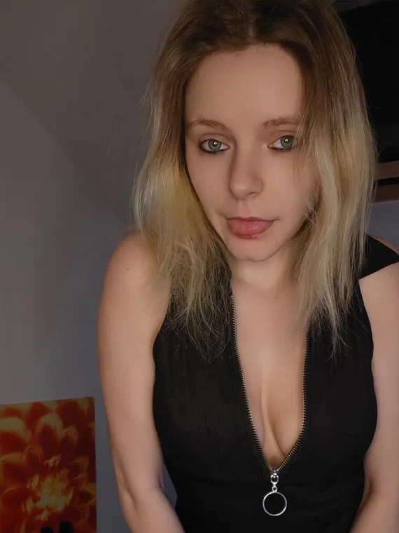 Nida auf OnlyFans