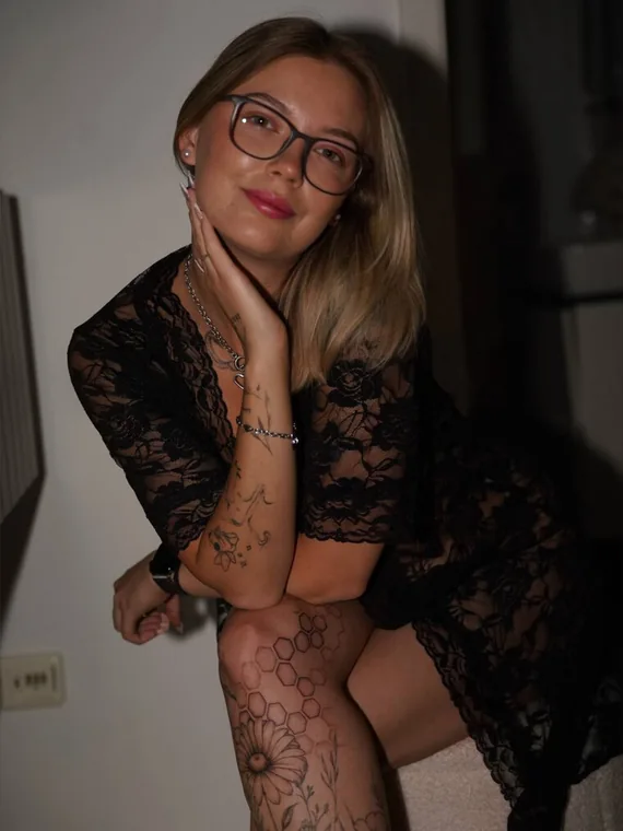 Pia.rsr auf OnlyFans