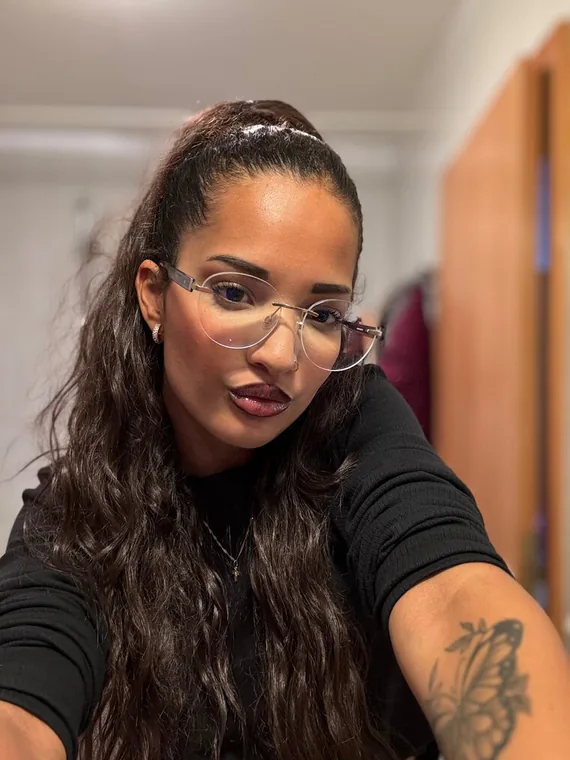 Sarah Mai auf OnlyFans